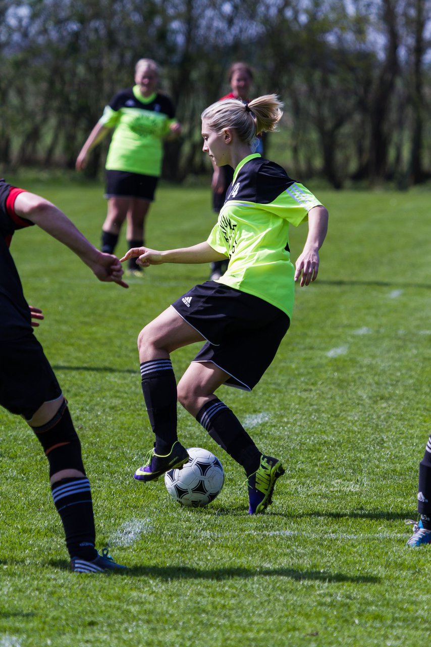 Bild 372 - Frauen SV Frisia 03 Risum Lindholm - Heider SV : Ergebnis: 8:0